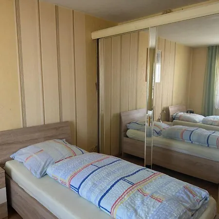Zentrale Balkonwohnung Ideal Fuer Monteure Lejlighed *