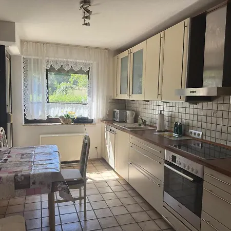 Zentrale Balkonwohnung Ideal Fuer Monteure Lejlighed